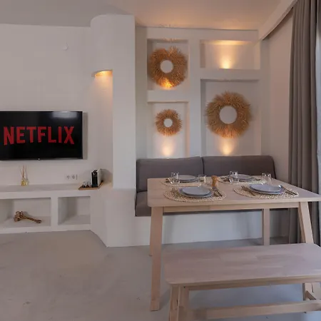 L'olive Homes מלון מרמריס