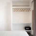 L'olive Homes 3*