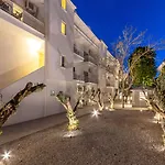 L'olive Homes 3*